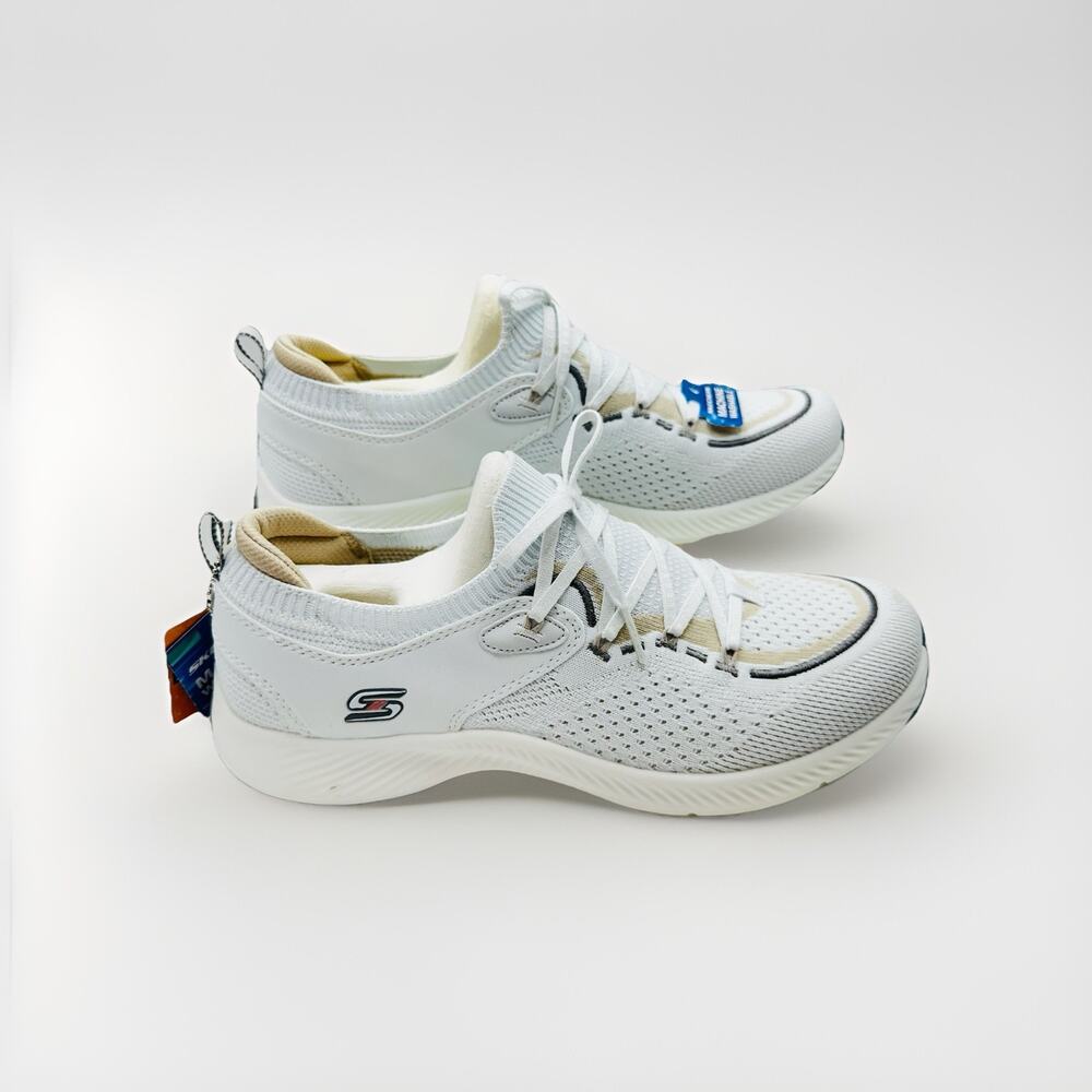 Skechers Women’s Vapor Foam Move-Define White Sneaker Size 8.5 US (104625)